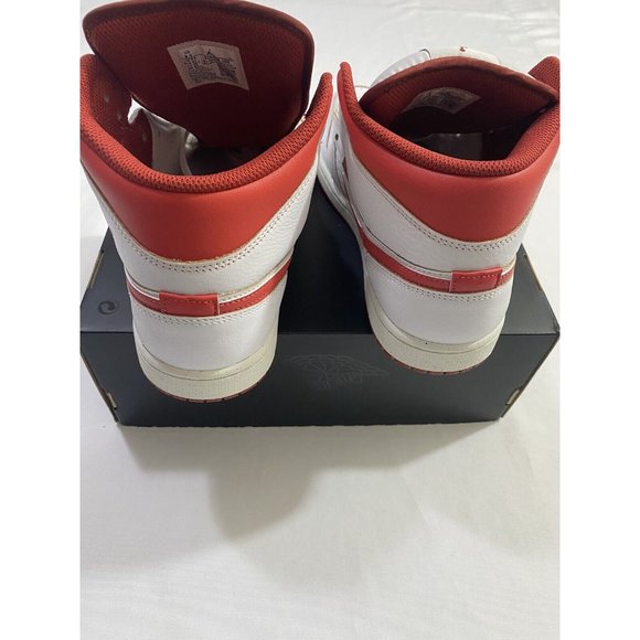 New Mens Size 8.5 White Red Nike Air Jordan 1 Mid SE Basketball Shoes FJ3458 160 main image 6